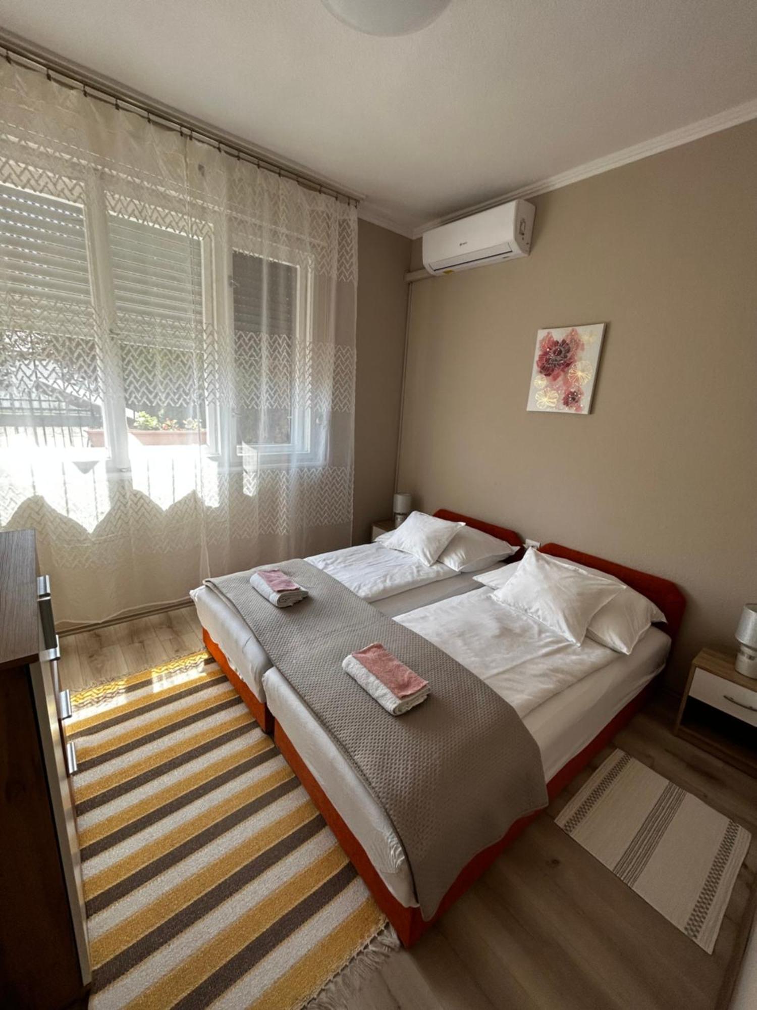 Kisvirag Apartman Hajduszoboszlo Exterior photo